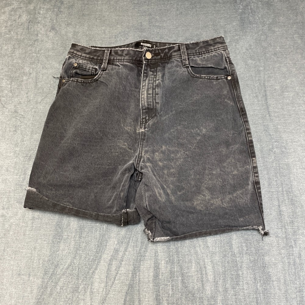 Missguided Denim Shorts Womens 32 Black Zip Fly Flat Front Dark Wash Cuffed Hem